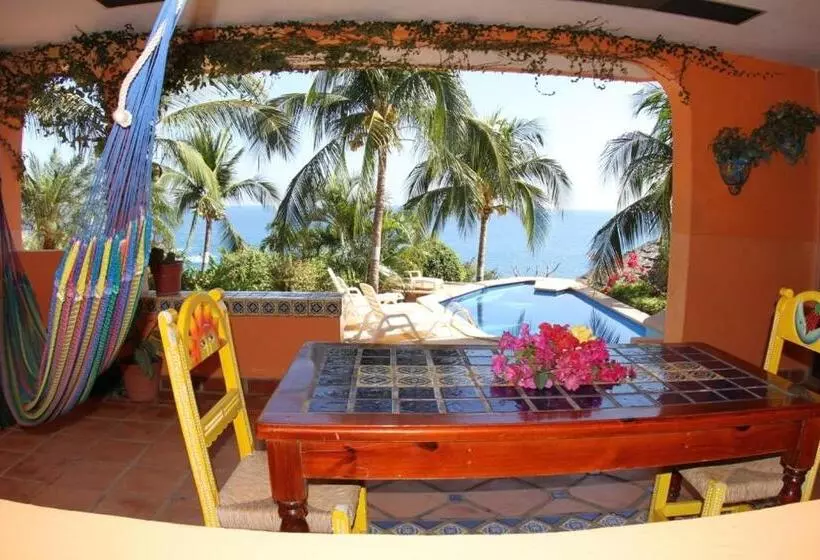 Hotelli Villa Tropical