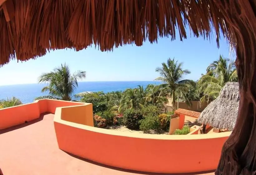 Hotelli Villa Tropical