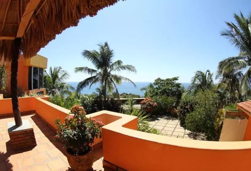 Hotelli Villa Tropical