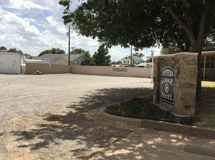 Hunters Lodge Motel