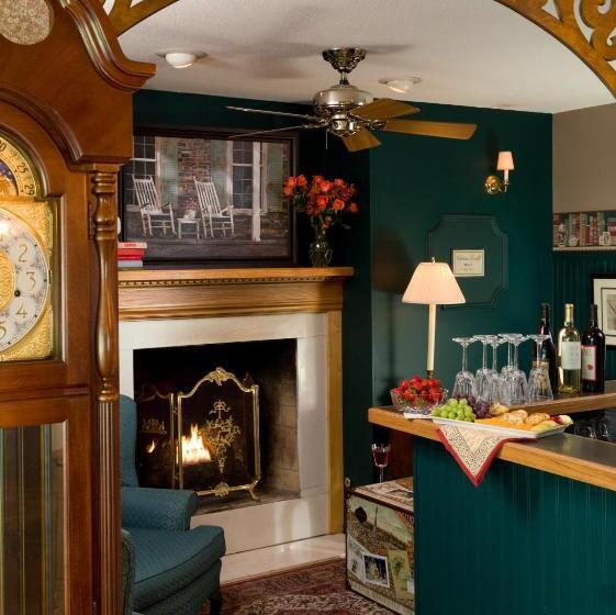 Inn At The Park Bed And Breakfast