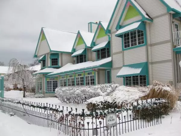 Inn At The Park Bed And Breakfast