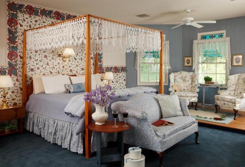 Inn At The Park Bed And Breakfast