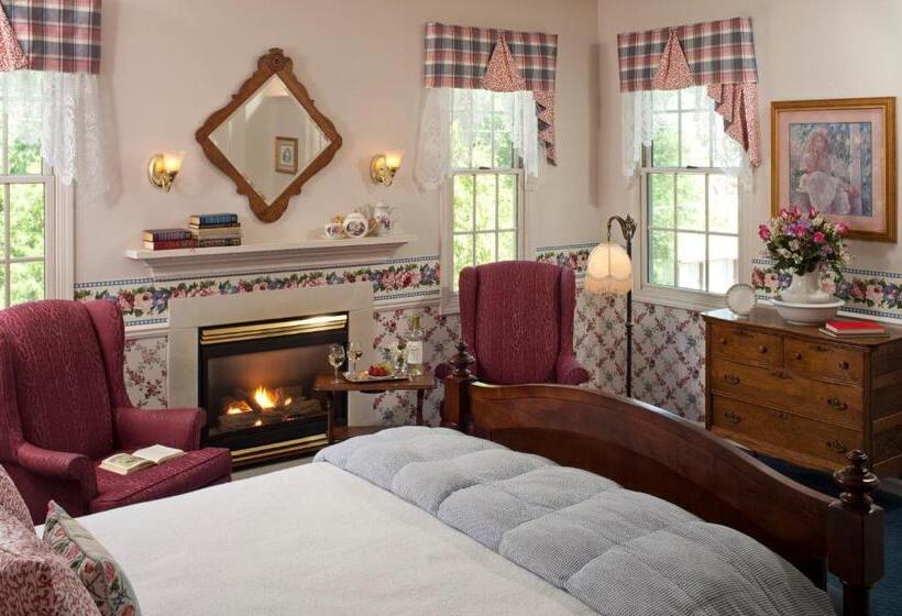 Inn At The Park Bed And Breakfast