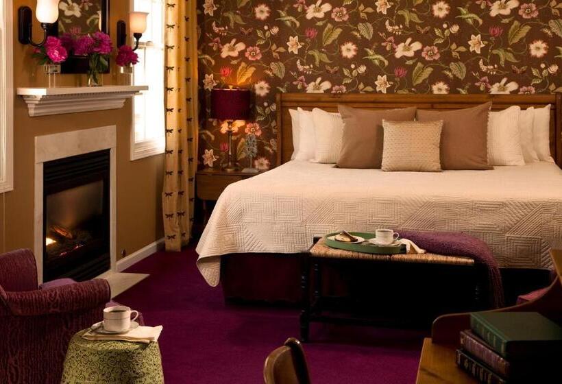 Inn At The Park Bed And Breakfast