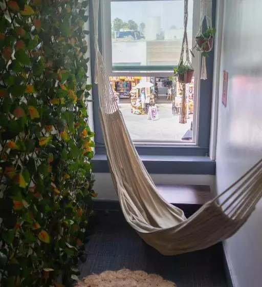 Ith Los Angeles Beach Hostel