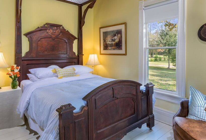 Maison D'memoire Bed & Breakfast Cottages