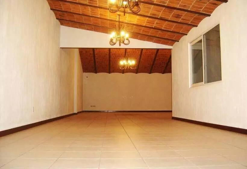 Mama Chuy Hotel & Villas