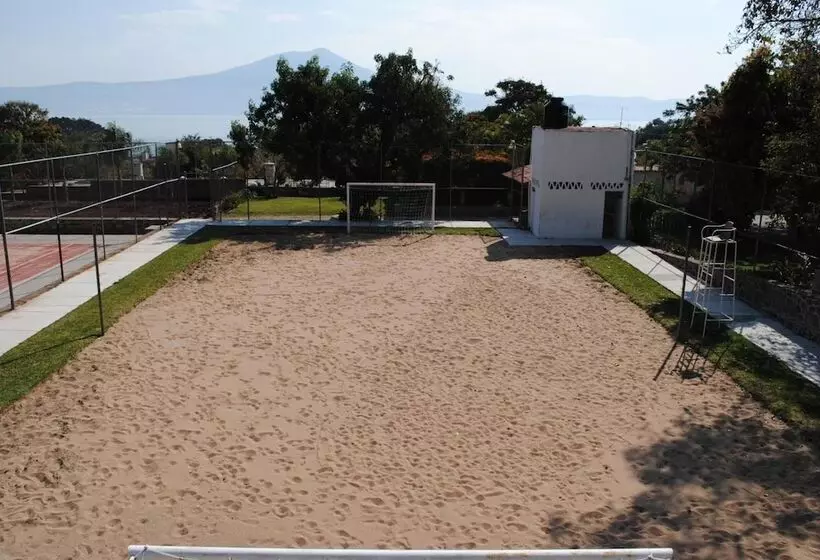 Mama Chuy Hotel & Villas
