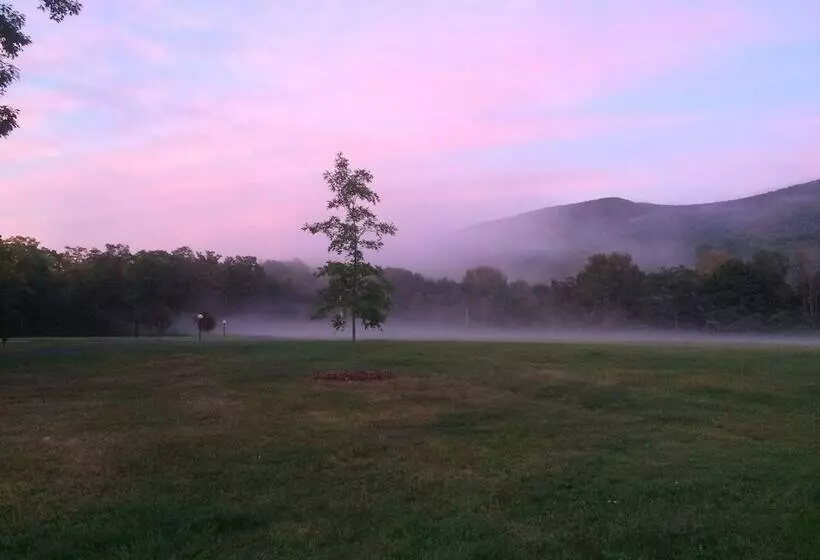 モーテル Aerie Inn Of Vermont