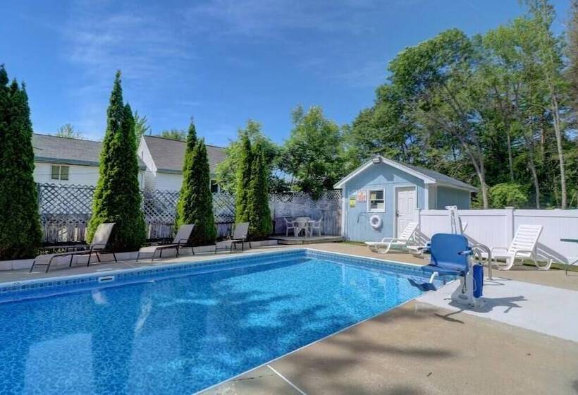 모텔 Brookside Inn & Cottages