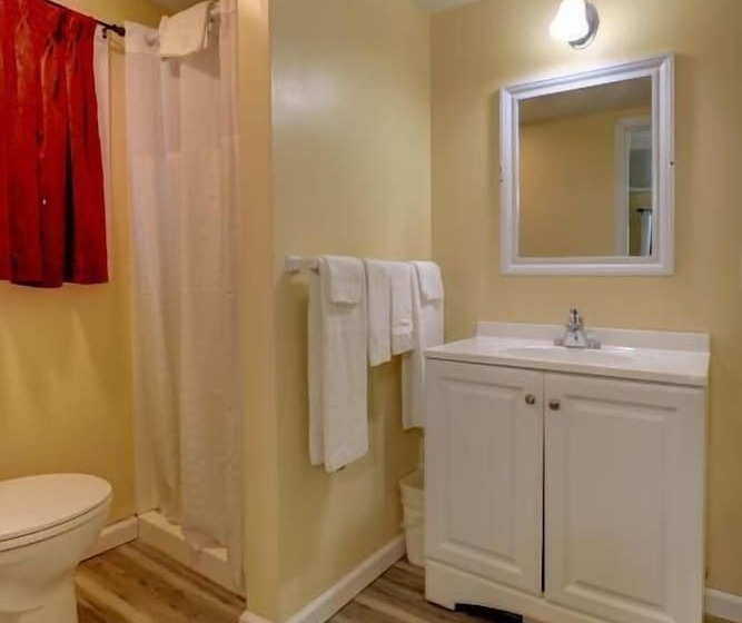 모텔 Brookside Inn & Cottages