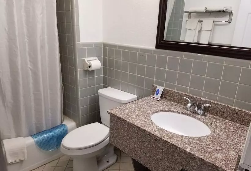 Motelli Luxury Inn & Rv Park