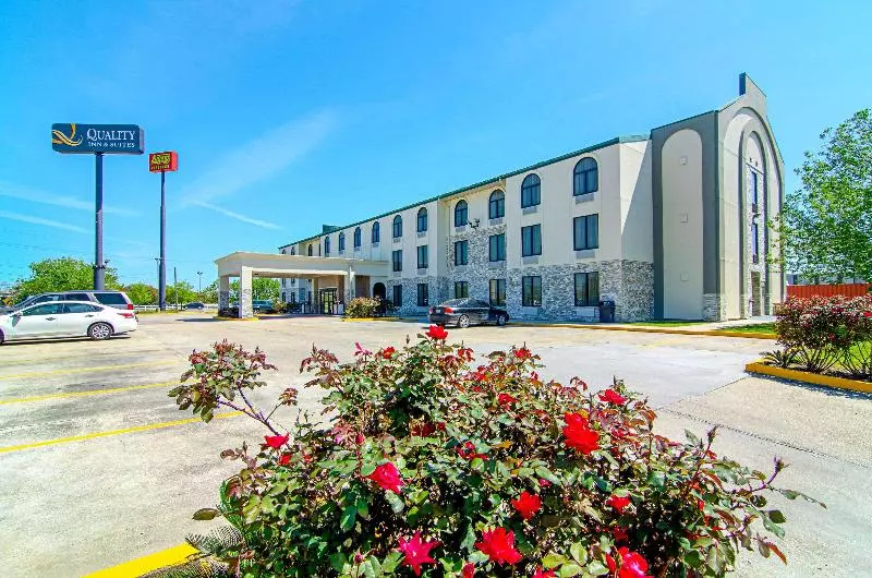 モーテル Quality Inn & Suites Near Tanger Outlet Mall