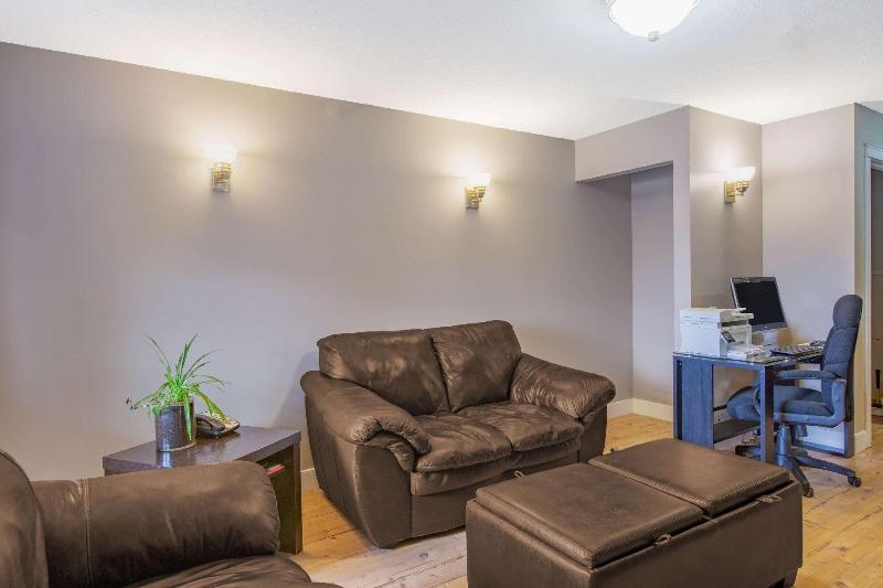 모텔 Super 8 By Wyndham Fort Mcmurray