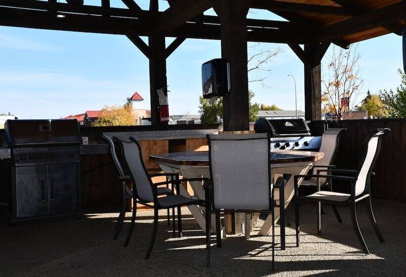 모텔 Super 8 By Wyndham Fort Mcmurray