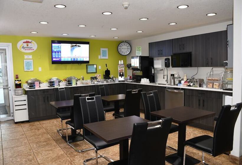 모텔 Super 8 By Wyndham Fort Mcmurray