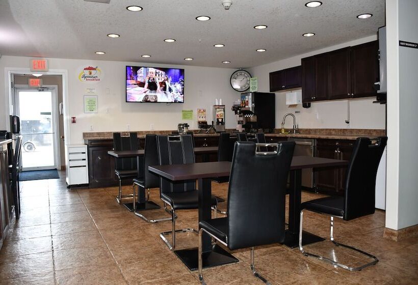 모텔 Super 8 By Wyndham Fort Mcmurray