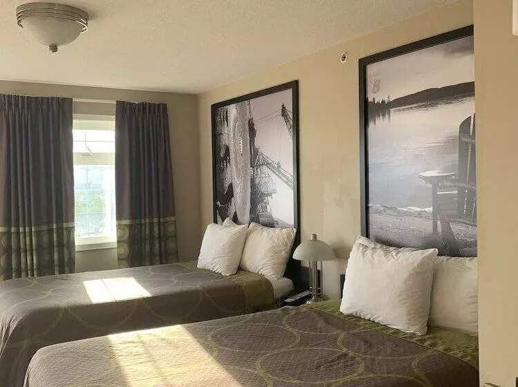 モーテル Super 8 By Wyndham Fort Mcmurray