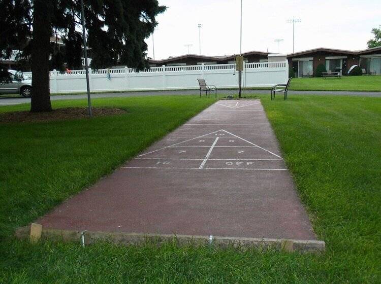 Nader S Motel & Suites