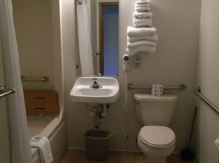 Nader S Motel & Suites