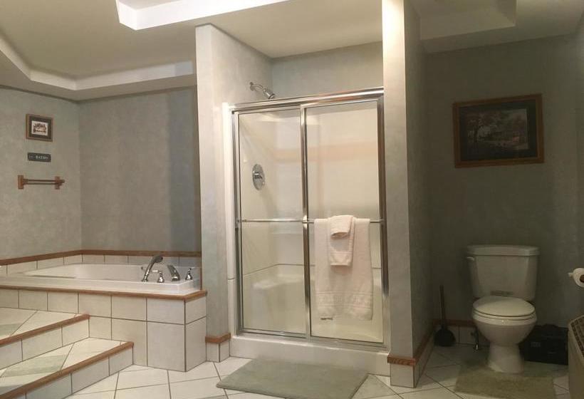 Red Barn Village B&b