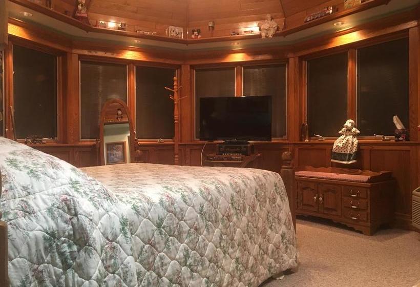 Red Barn Village B&b