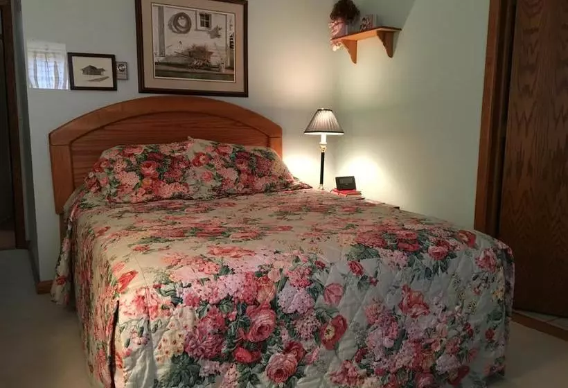 Red Barn Village B&b