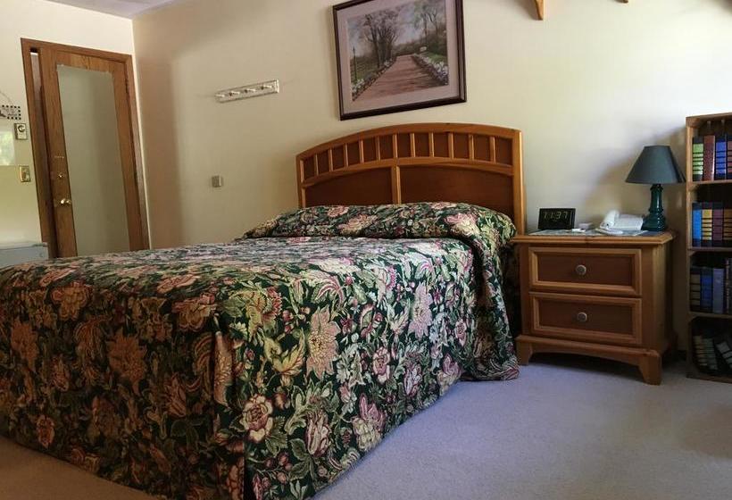 Red Barn Village B&b