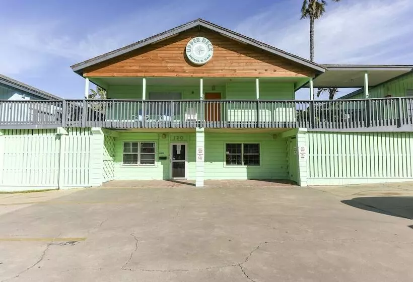 Upper Deck Hotel And Bar   Adults Only