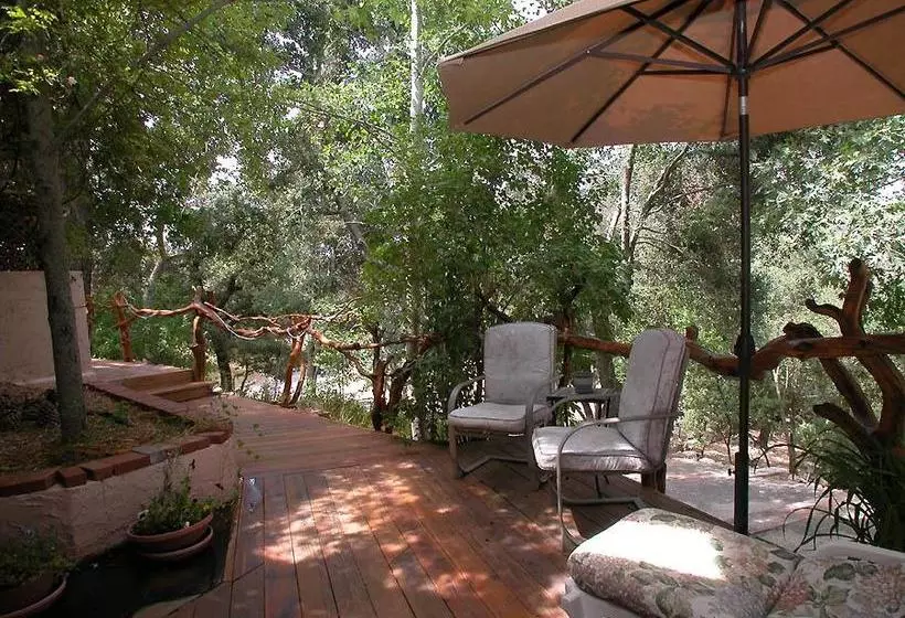 تختخواب و صبحانه Wikiup Hummingbird