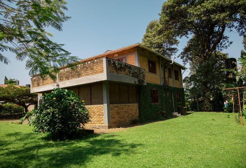 住宿加早餐  The Family Farm