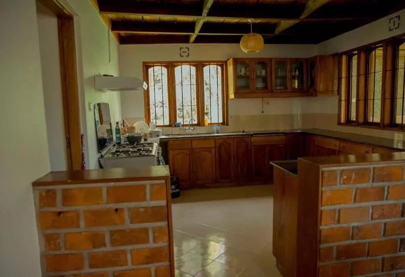 Aamiaismajoitus (B&B) The Family Farm