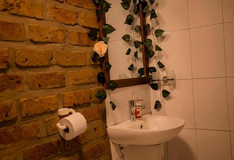 住宿加早餐  The Family Farm