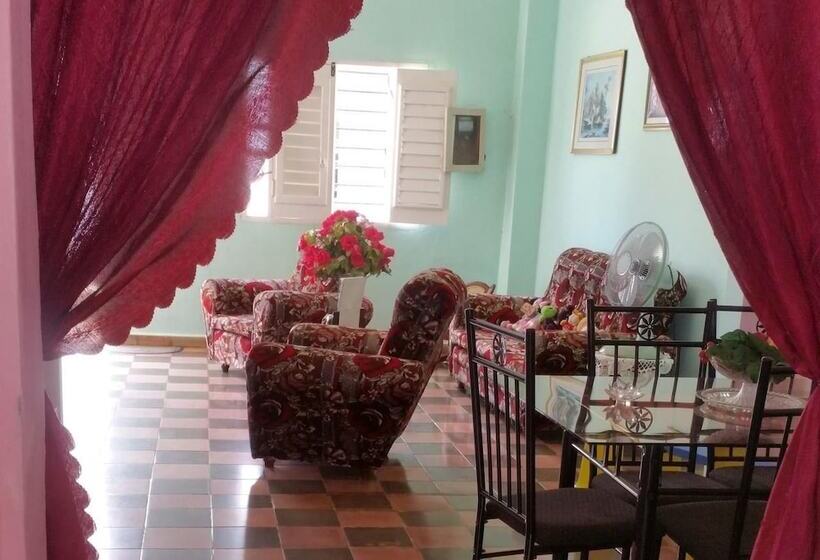 Hostal La Karolyna Remedios