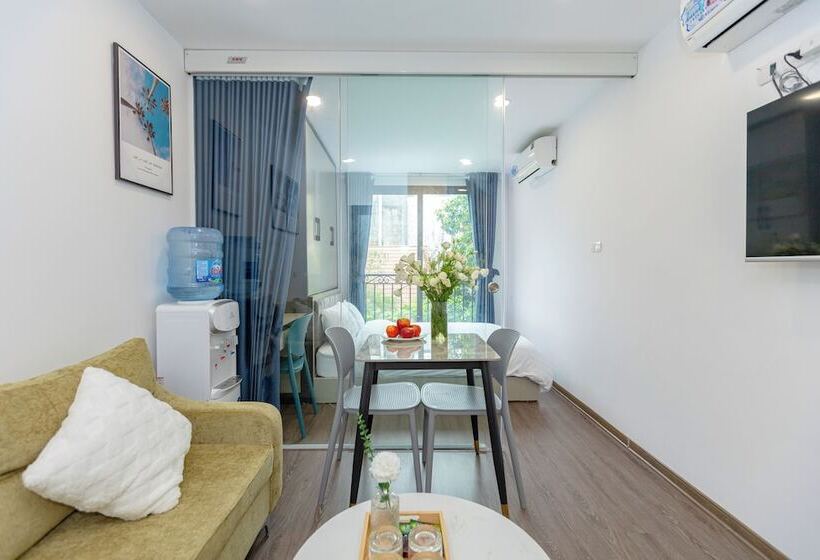 Lumi Hotel & Apartment