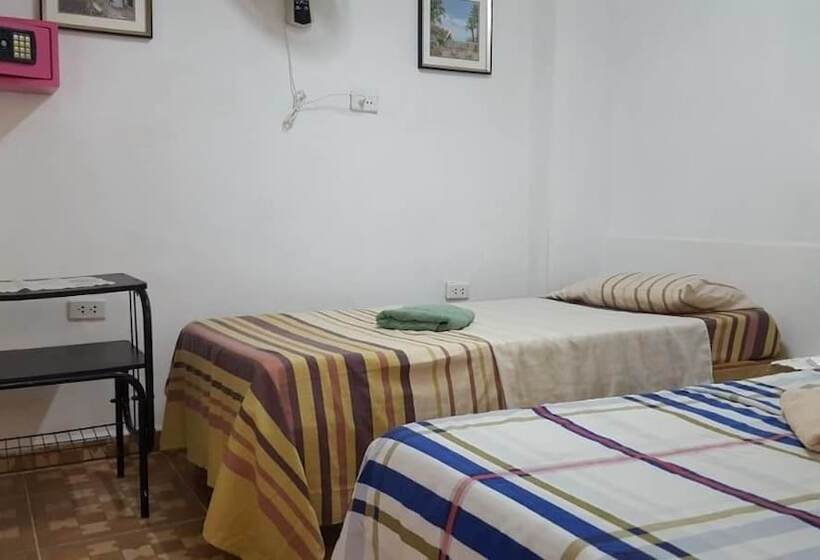 پانسیون Casa Leydis Y Alexis