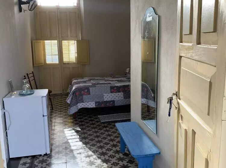 ペンション Hostal Enara