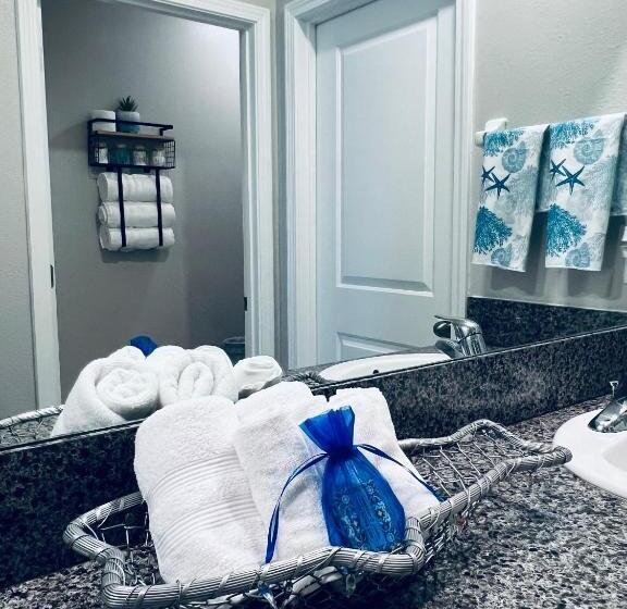 פנסיון The Beach House At Sun City