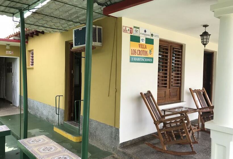 Majatalo Villa Los Croton