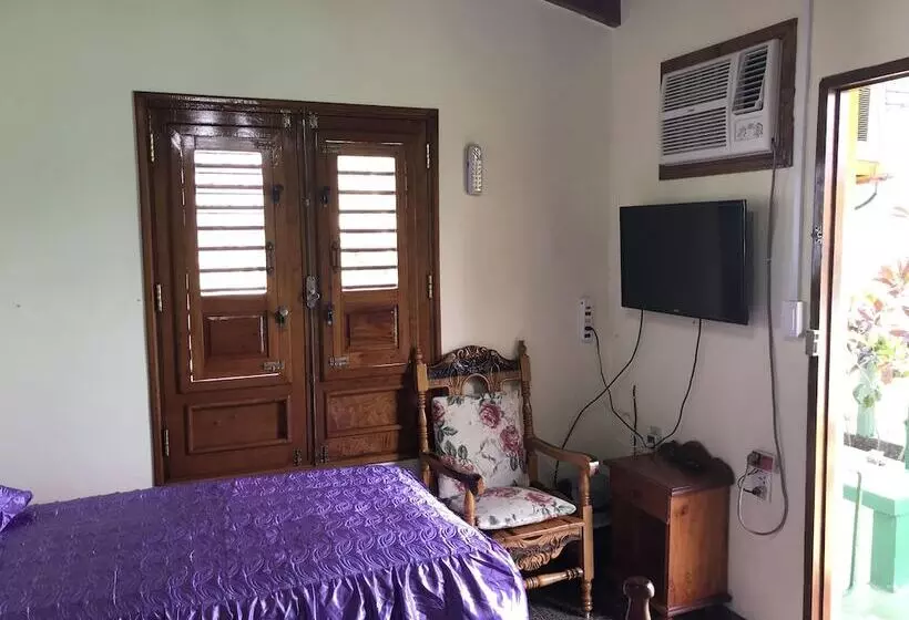 پانسیون Villa Los Croton
