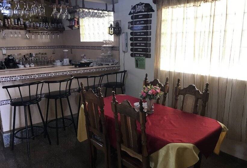 Majatalo Villa Los Croton