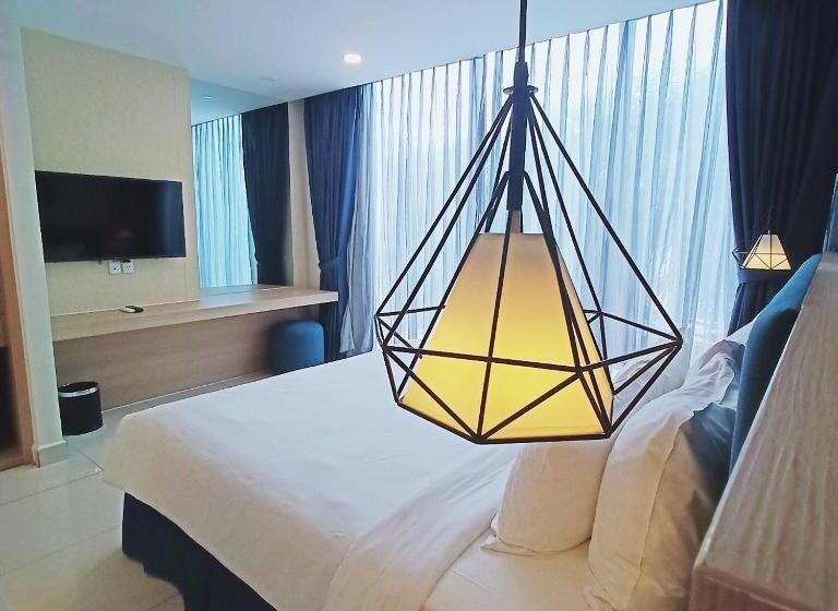 استراحتگاه Oceanami Villa