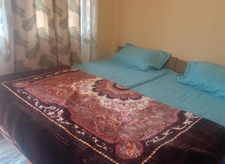 Azad Hotel Cottage And Restaurant