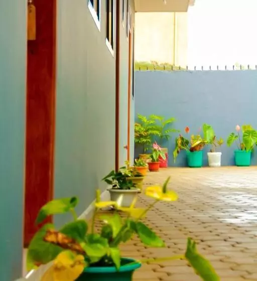 Aamiaismajoitus (B&B) Meuly Family Lodge