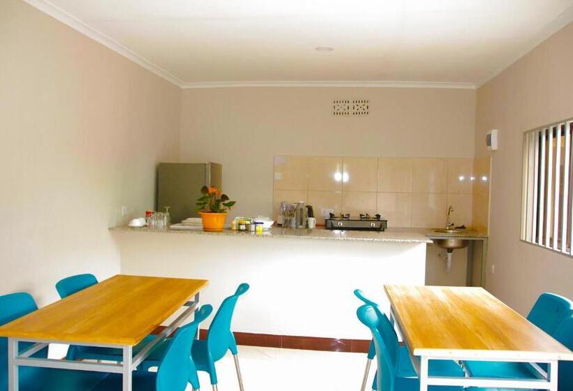 민박 Meuly Family Lodge