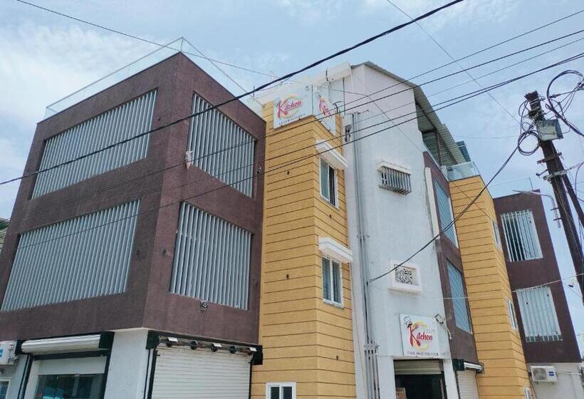 Hotel O Anjaney Palace