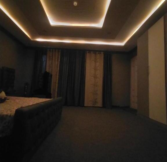 هتل K 2 Paradise Guest House Skardu