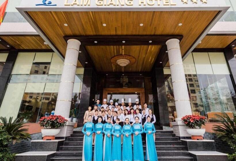 هتل Lam Giang