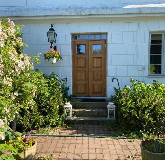 בית מלון כפרי Mjöholm